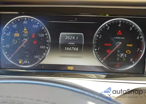 2014 Mercedes-Benz S 550 z USA, uszkodzony, nr VIN WDDUG8CB7EA044562